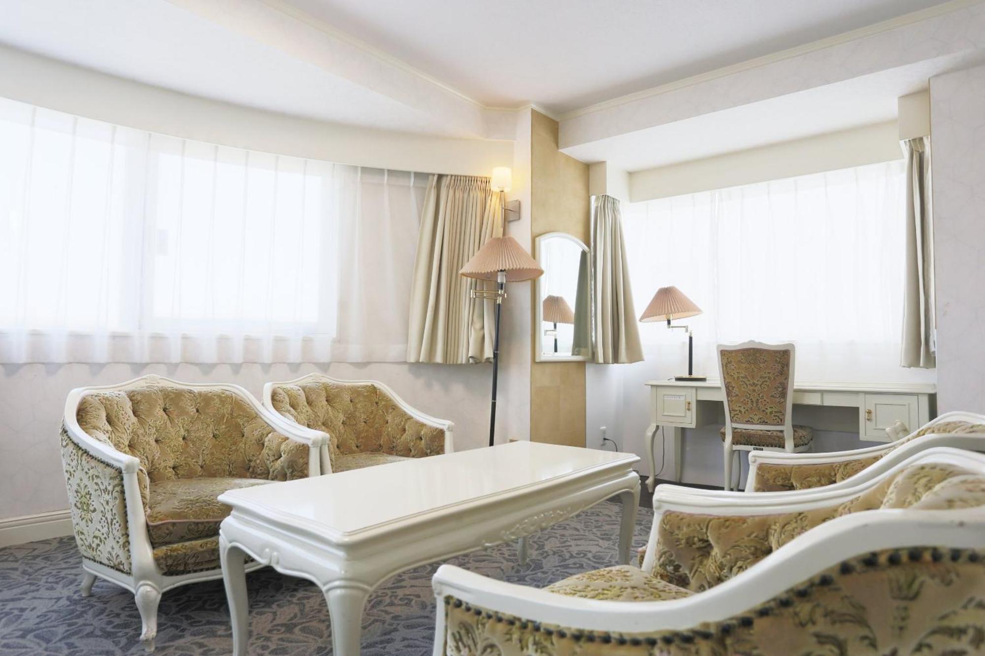 Hotel Castle Inn 욧카이치 외부 사진